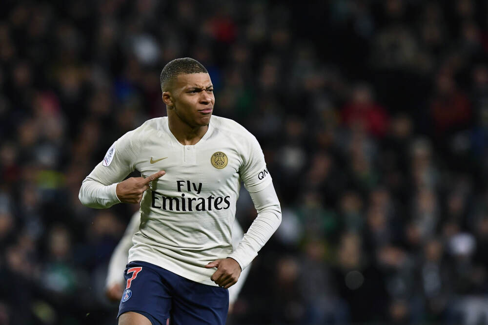 福建海警位台岛周边邻近海域开展执法管控演练